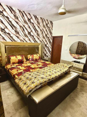 Luxury House In Karachi 2 bed room